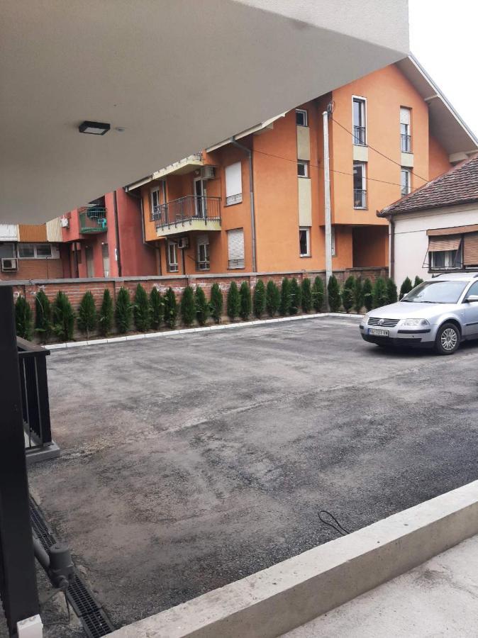 Villa Bonnadea Valjevo Buitenkant foto